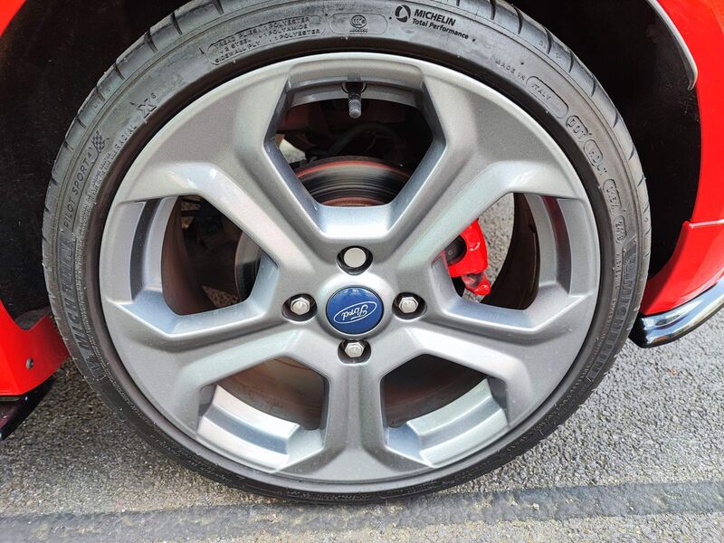 FORD FIESTA