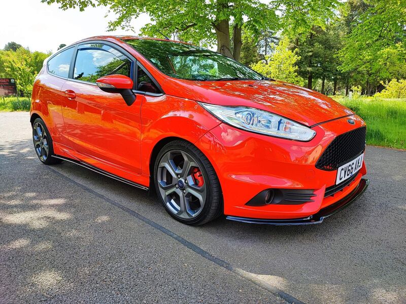 View FORD FIESTA 1.6T EcoBoost ST-3 Euro 6 3dr