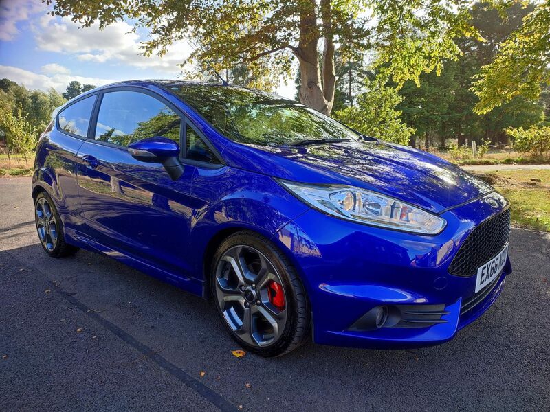 View FORD FIESTA 1.6T EcoBoost ST-2 Euro 6 3dr