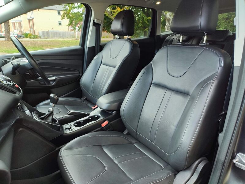 FORD KUGA