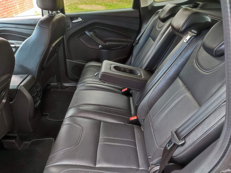 FORD KUGA