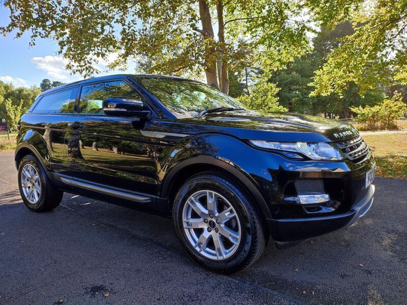 View LAND ROVER RANGE ROVER EVOQUE 2.2 TD4 Pure 4WD Euro 5 (s/s) 3dr