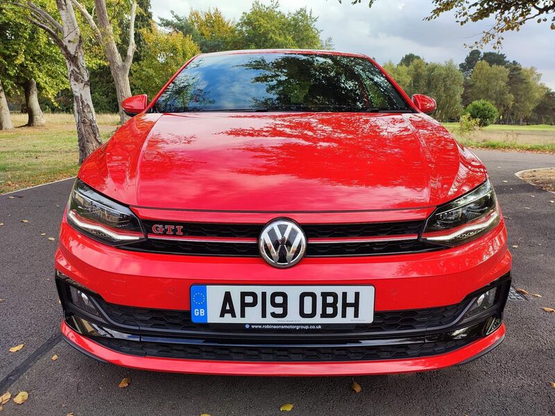 VOLKSWAGEN POLO