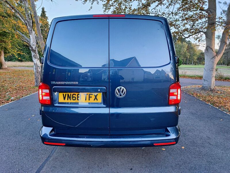 VOLKSWAGEN TRANSPORTER