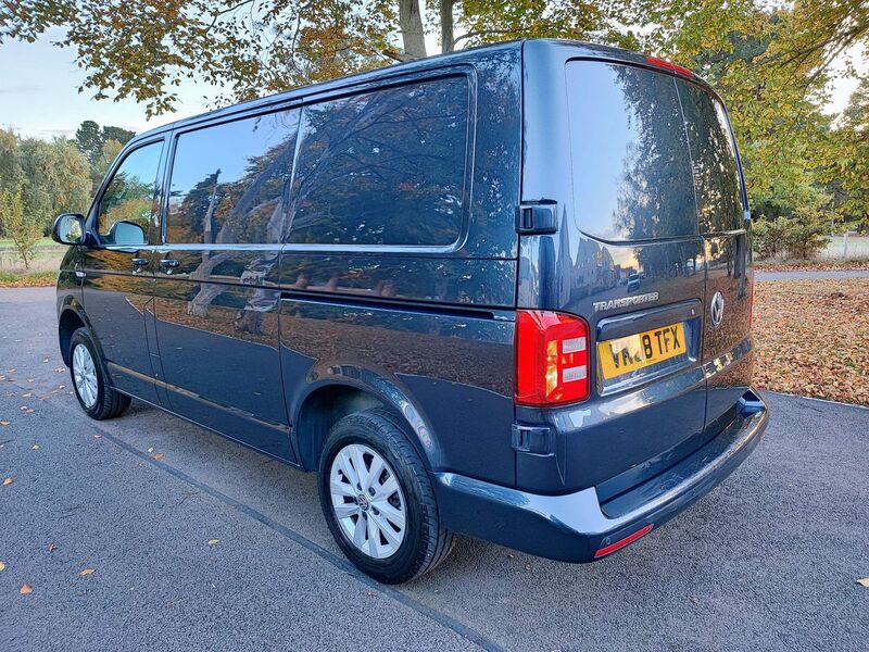 VOLKSWAGEN TRANSPORTER