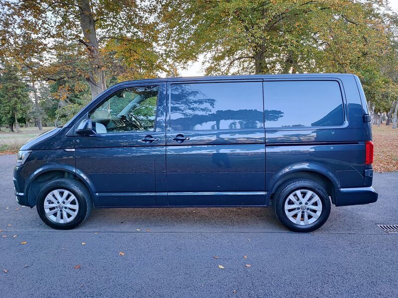 VOLKSWAGEN TRANSPORTER