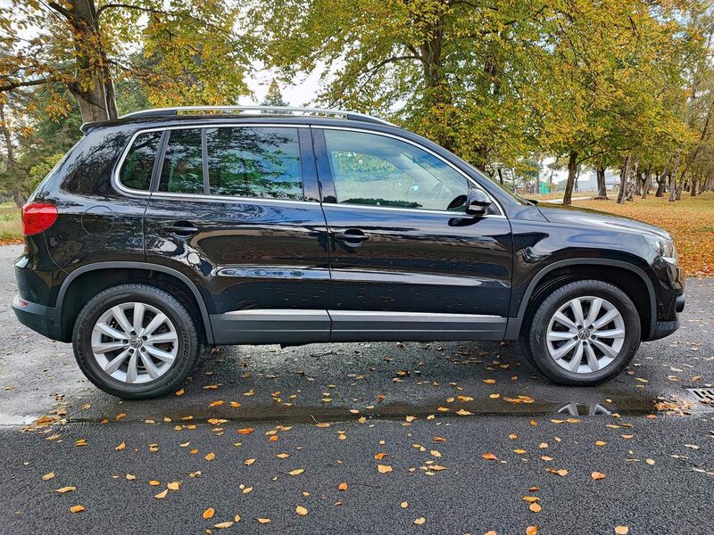 View VOLKSWAGEN TIGUAN 2.0 TDI BlueMotion Tech Match DSG 4WD Euro 5 (s/s) 5dr