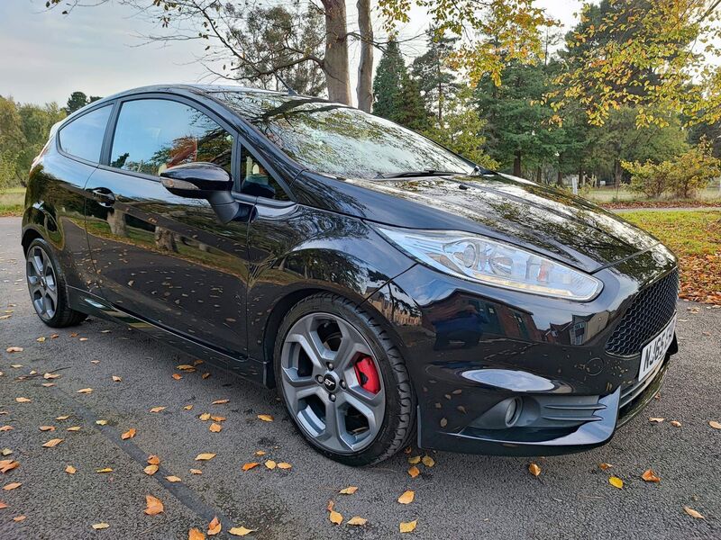 View FORD FIESTA 1.6T EcoBoost ST-2 Euro 6 3dr