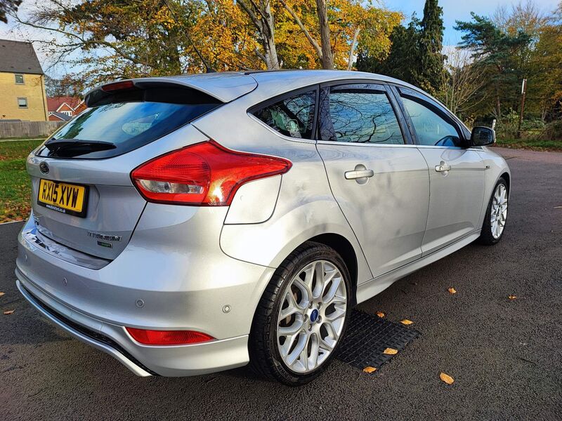 FORD FOCUS