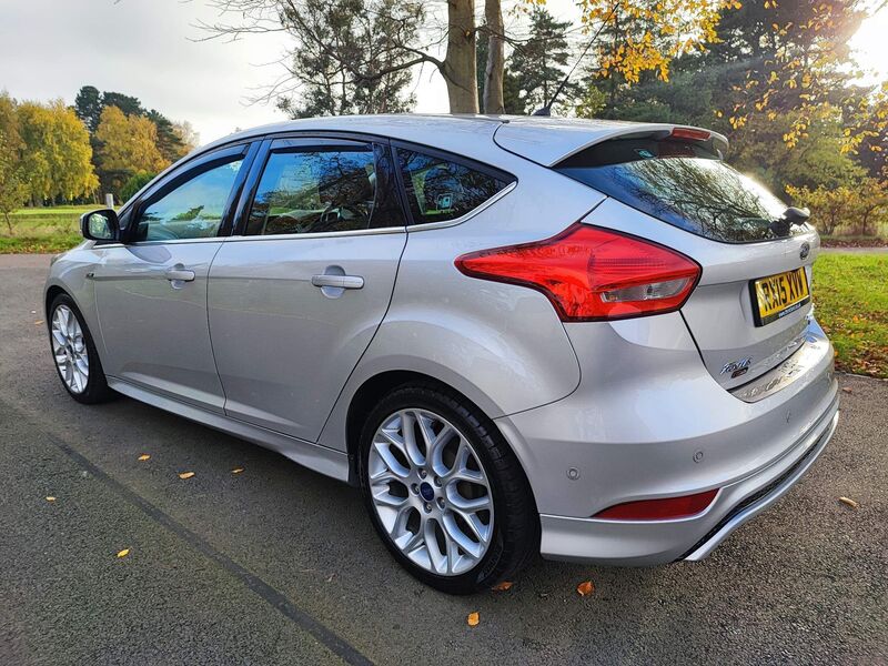 FORD FOCUS