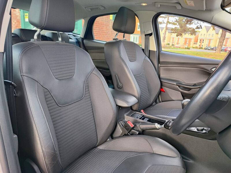 FORD FOCUS