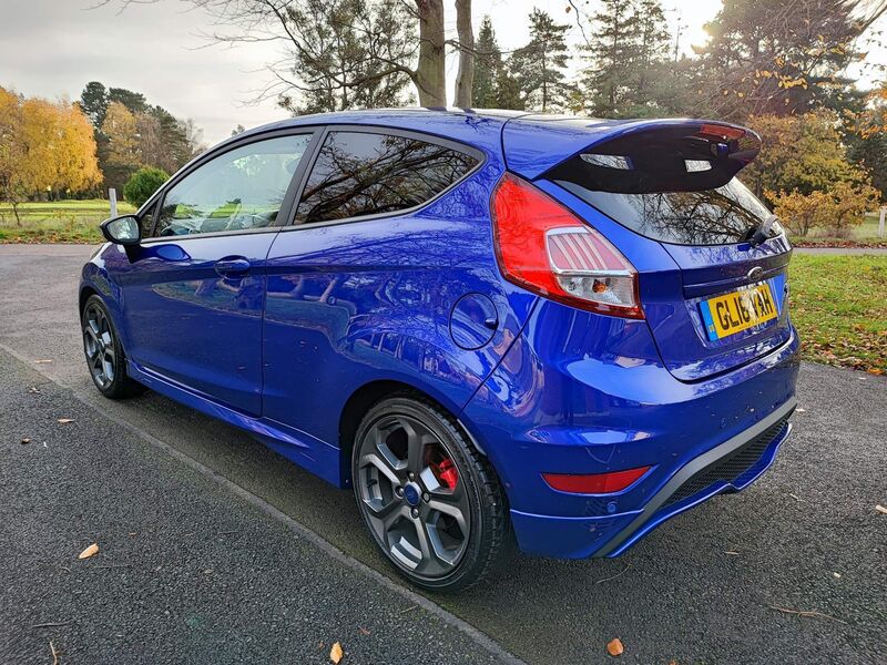 FORD FIESTA
