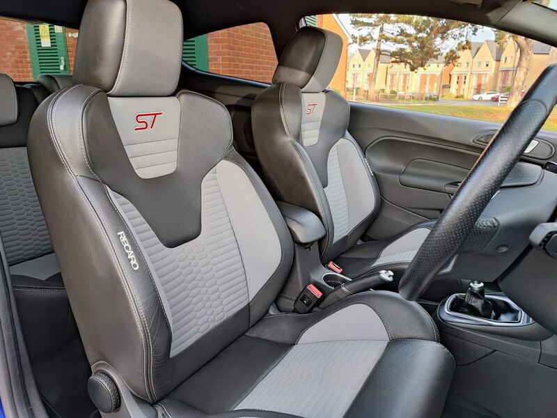 FORD FIESTA