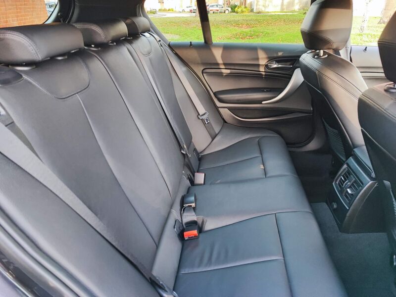 BMW 1 SERIES