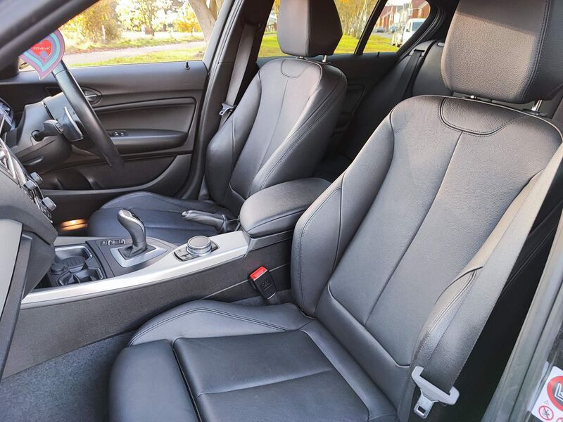 BMW 1 SERIES
