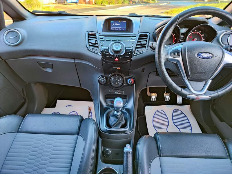 FORD FIESTA