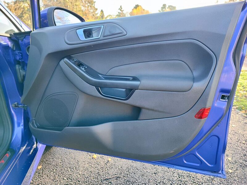 FORD FIESTA