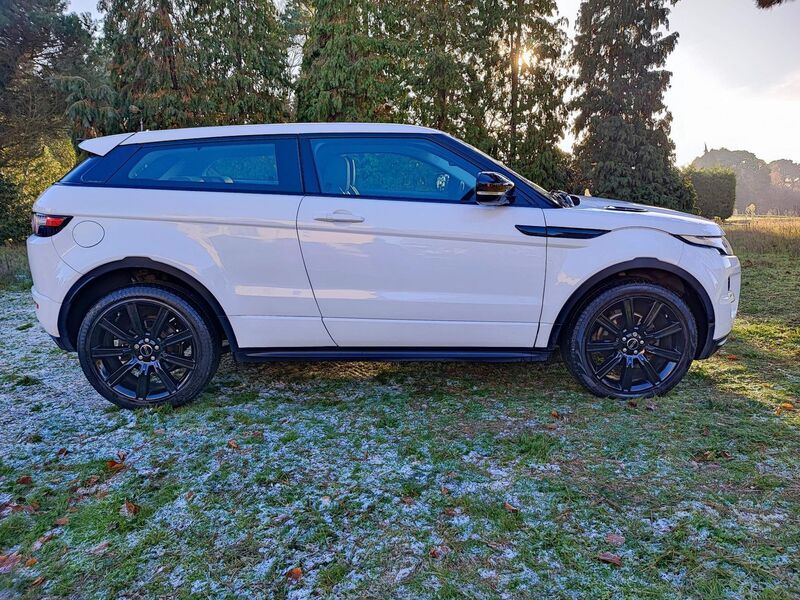 View LAND ROVER RANGE ROVER EVOQUE 2.2 SD4 Dynamic Auto 4WD Euro 5 3dr