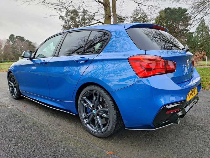 BMW 1 SERIES