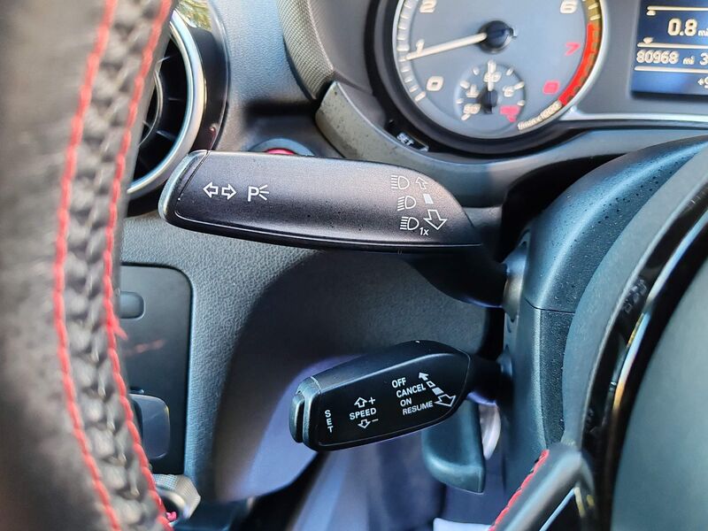 AUDI S1