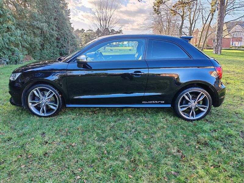 AUDI S1