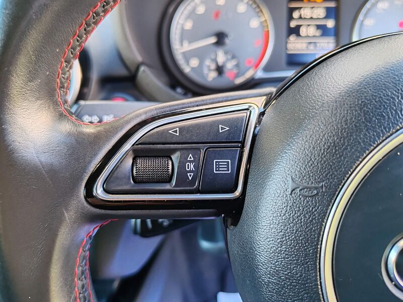 AUDI S1