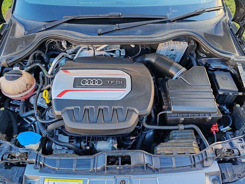 AUDI S1
