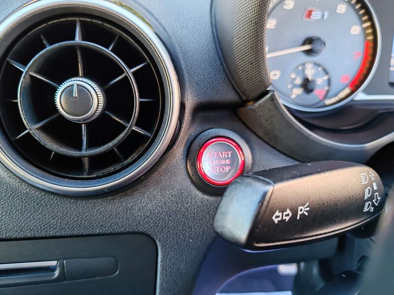 AUDI S1