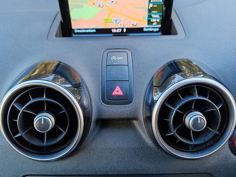 AUDI S1