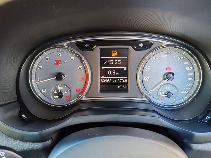 AUDI S1