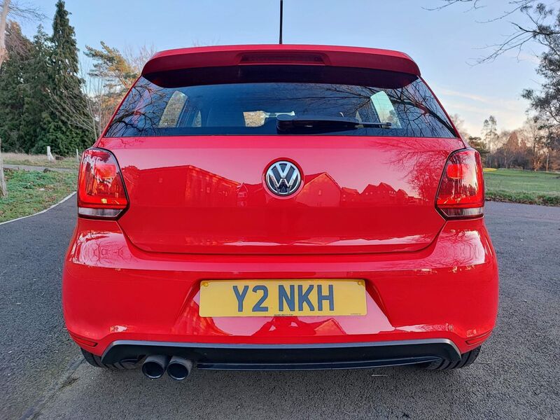 VOLKSWAGEN POLO