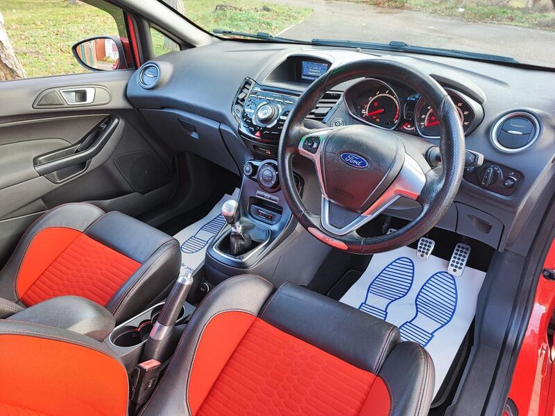 FORD FIESTA