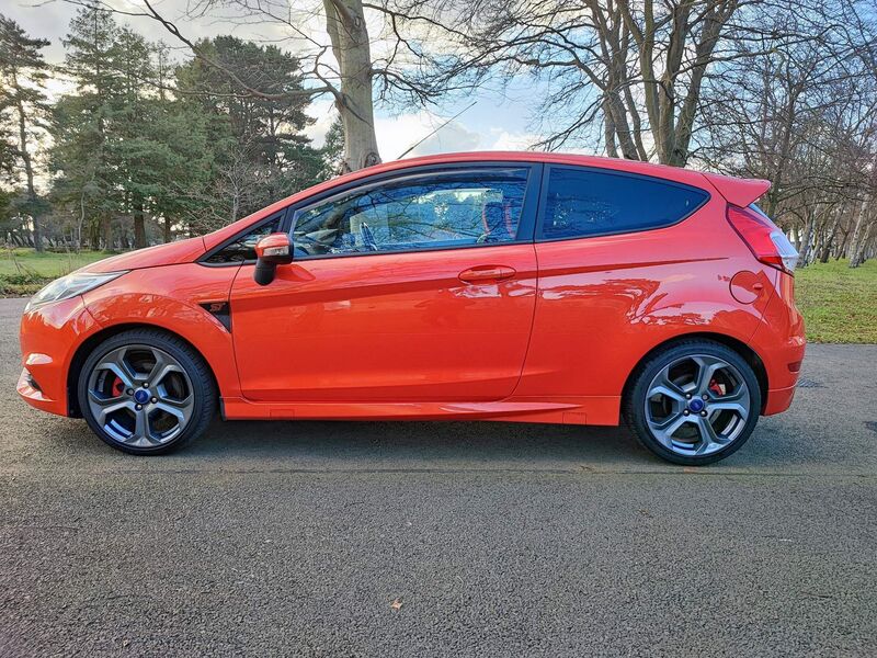 FORD FIESTA