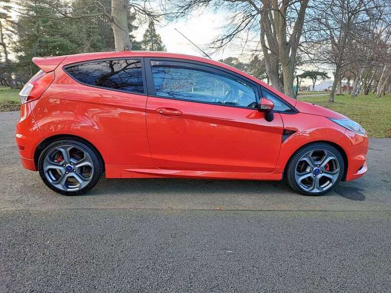 View FORD FIESTA 1.6T EcoBoost ST-2 Euro 5 3dr