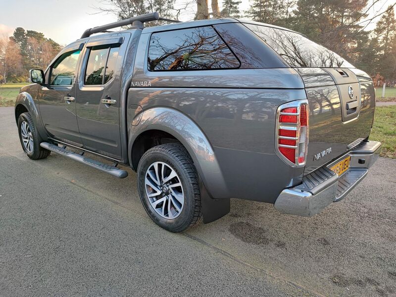 NISSAN NAVARA