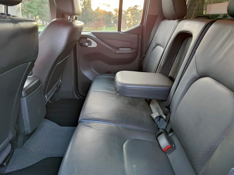 NISSAN NAVARA