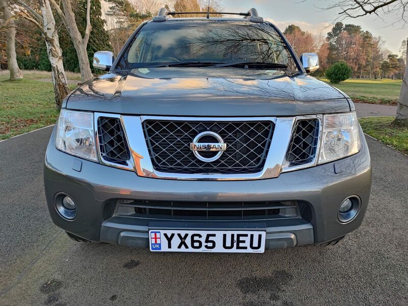 NISSAN NAVARA