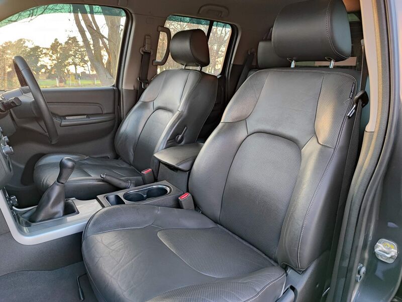 NISSAN NAVARA