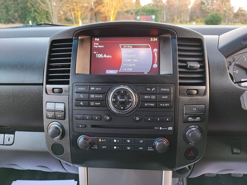NISSAN NAVARA