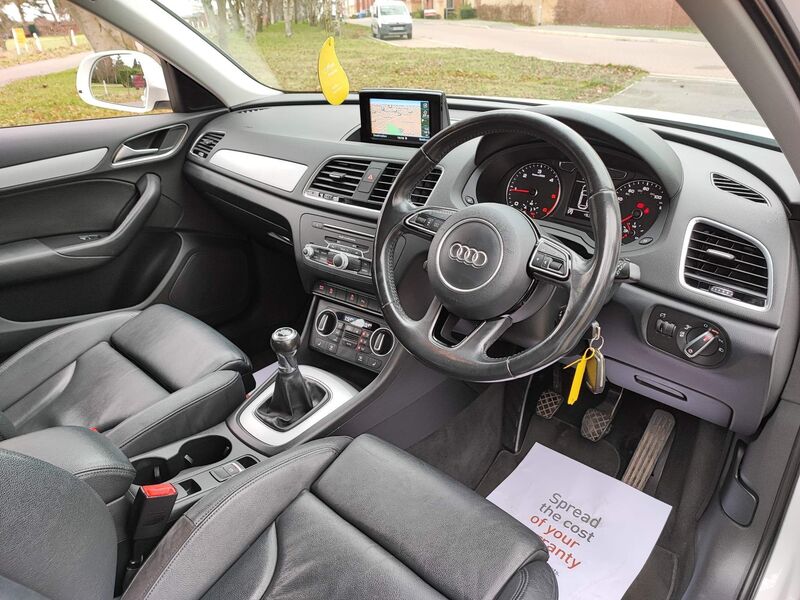 View AUDI Q3 2.0 TDI SE Euro 6 (s/s) 5dr