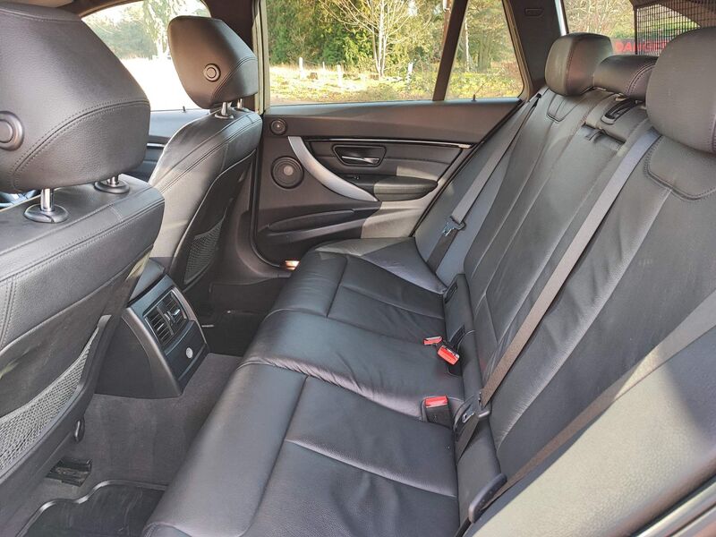 BMW 3 SERIES