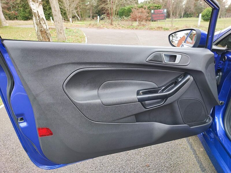 FORD FIESTA