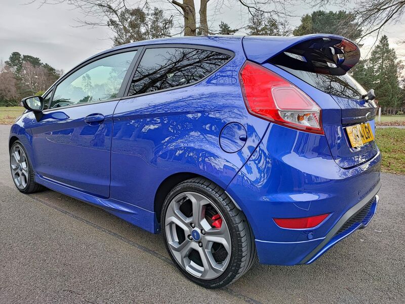 FORD FIESTA