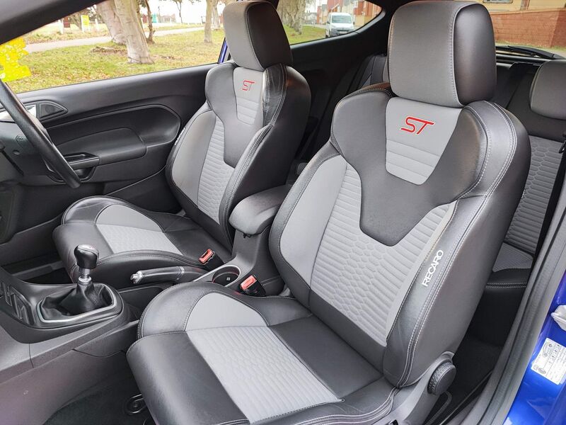 FORD FIESTA