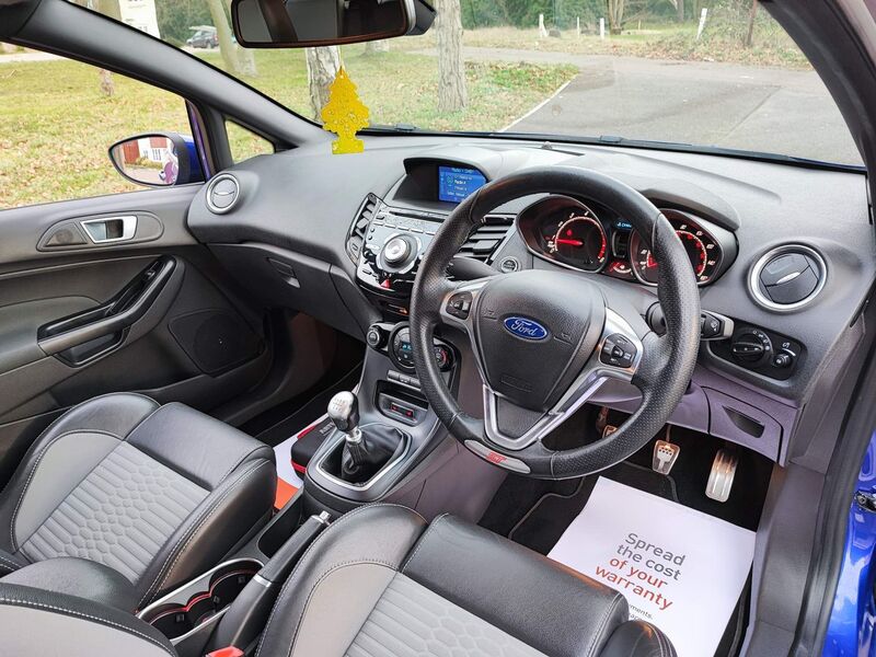 View FORD FIESTA 1.6T EcoBoost ST-3 Euro 5 (s/s) 3dr