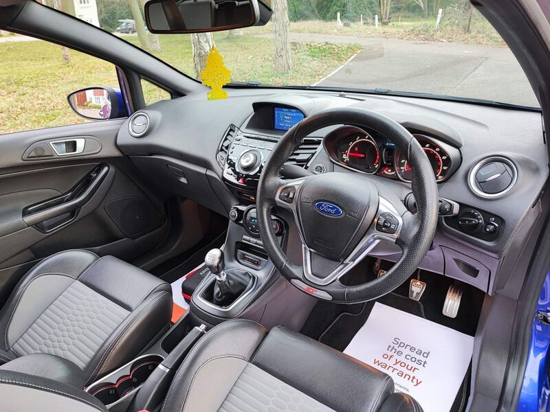 FORD FIESTA