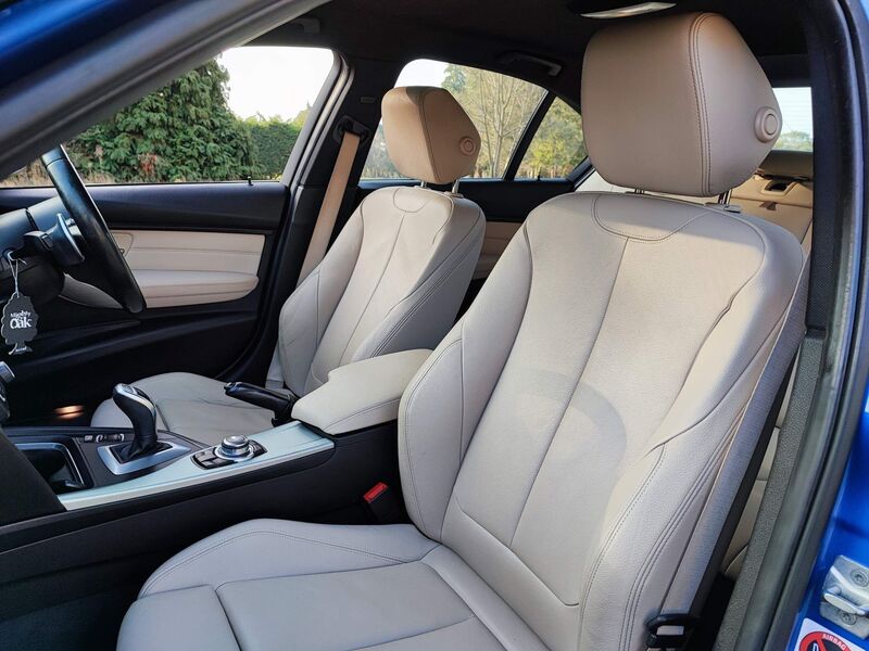 BMW 3 SERIES