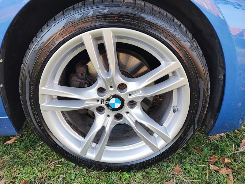 BMW 3 SERIES