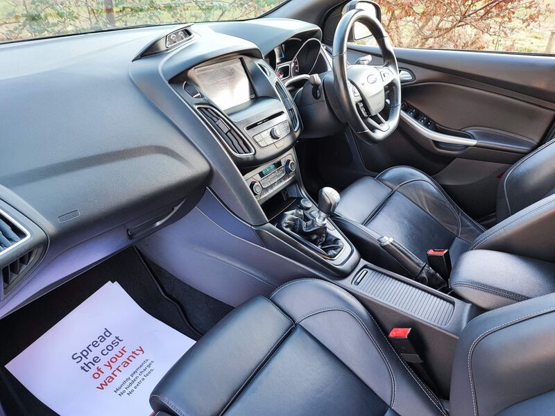FORD FOCUS