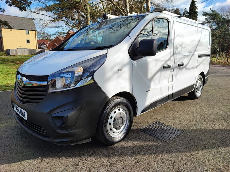VAUXHALL VIVARO